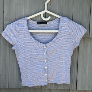 ✨brandy melvillle button up crop tee✨